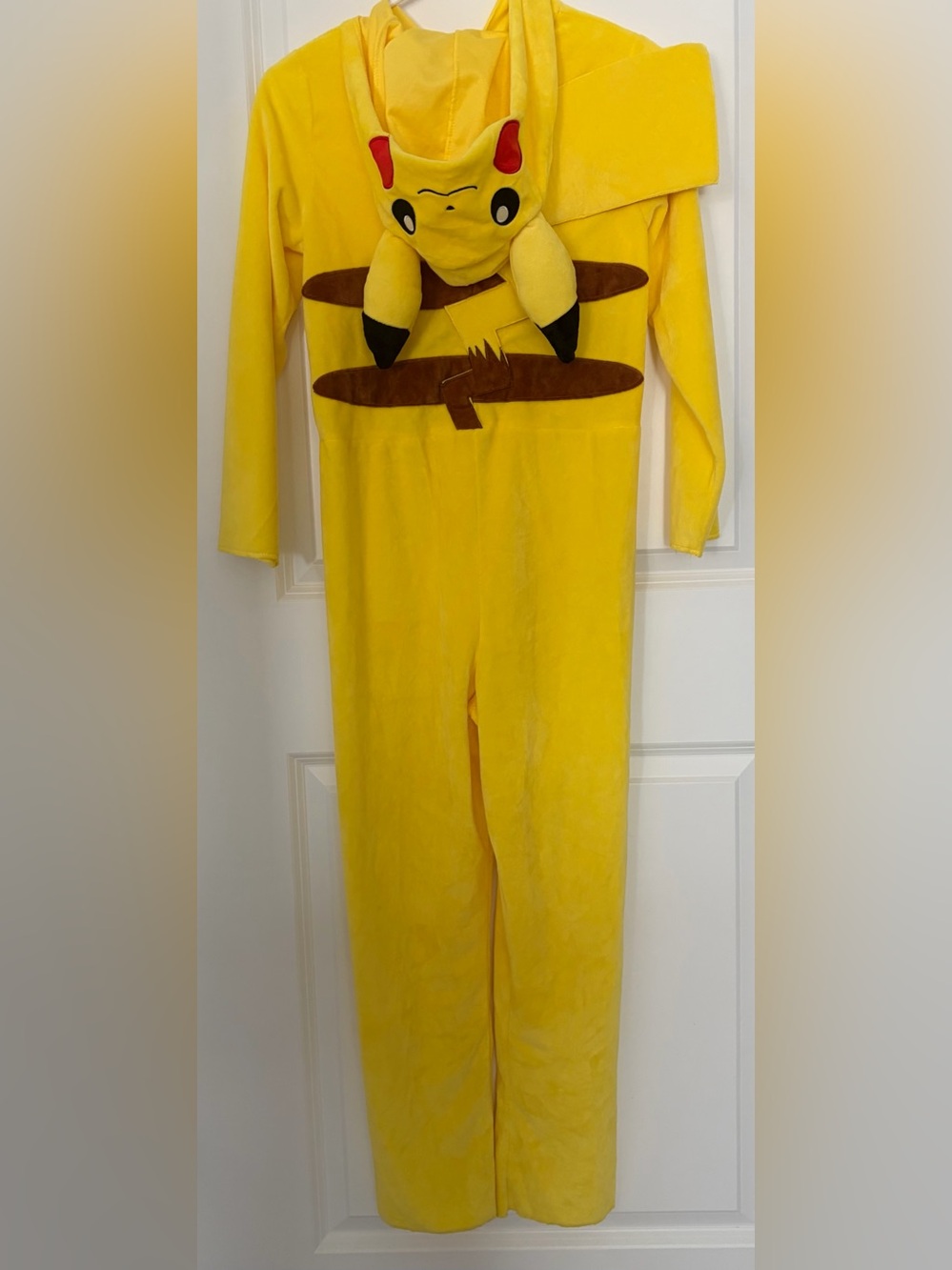 NWOT Pokemon Pikachu Hoodie Jumpsuit Cosplay Halloween Costume - Picture 3 of 6